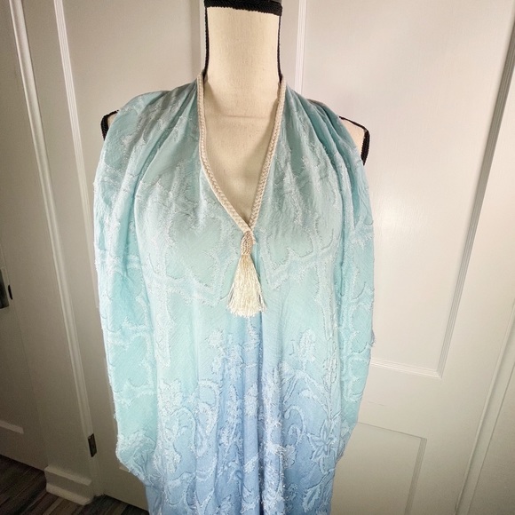 Open shoulder dress / kaftan / cover up - Picture 2 of 7